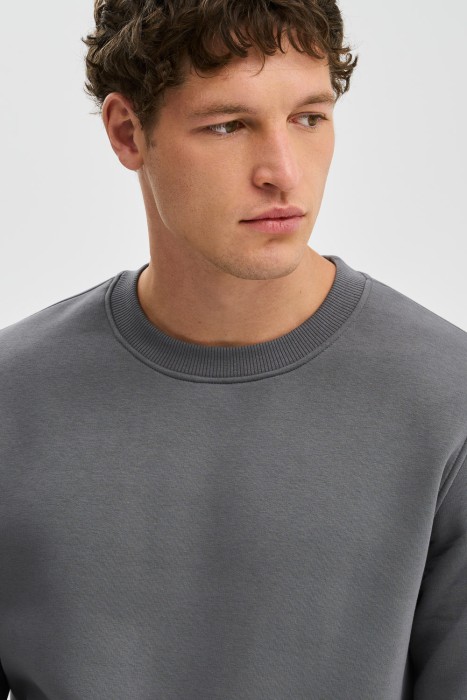 толстовка из россии вид сбоку