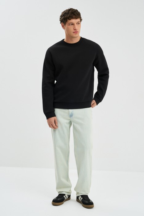 толстовка от бренда снежная королева вид слева