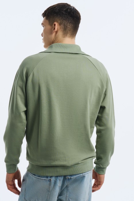 толстовка по цене 1480 руб вид справа