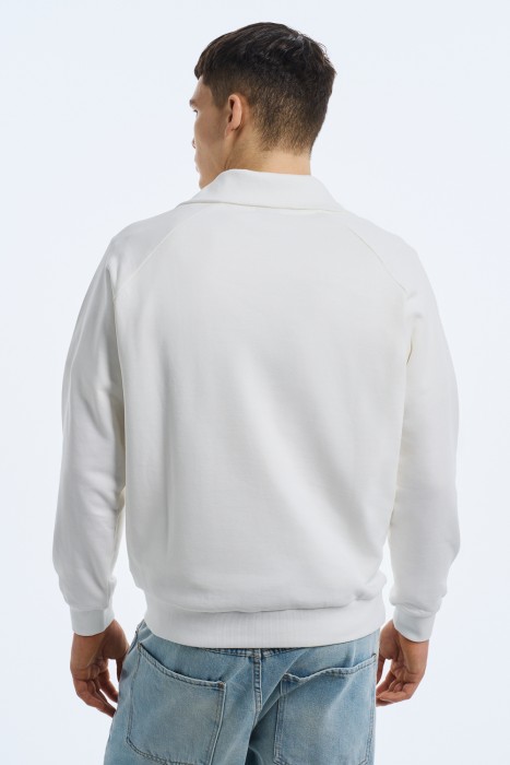 толстовка по цене 1480 руб вид справа