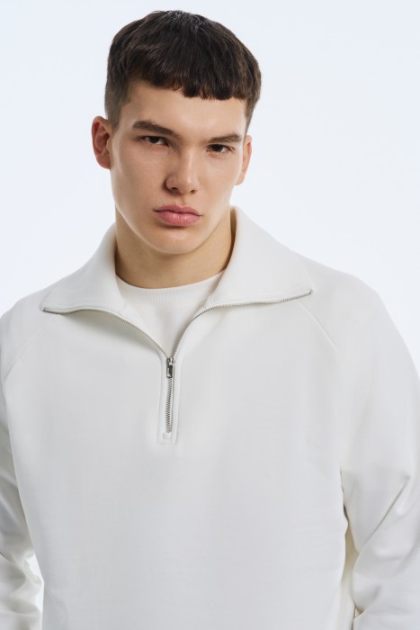 толстовка из россии вид сбоку