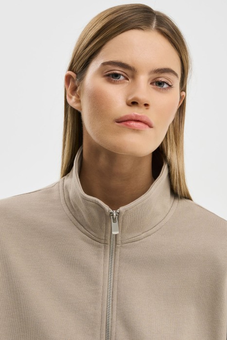 толстовка из россии вид сбоку