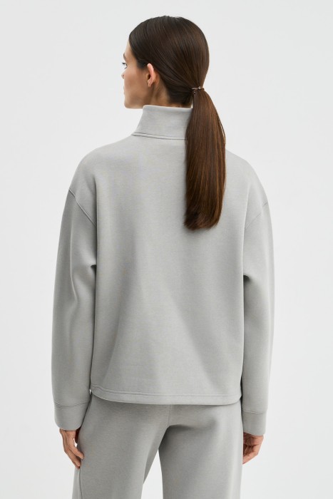 толстовка по цене 1620 руб вид справа