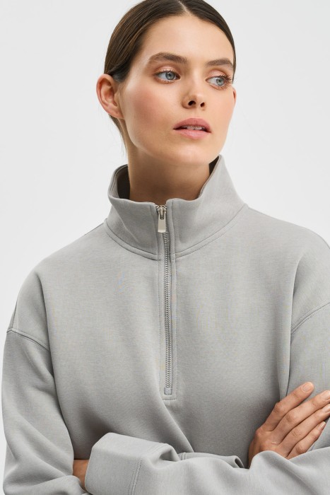 толстовка из россии вид сбоку