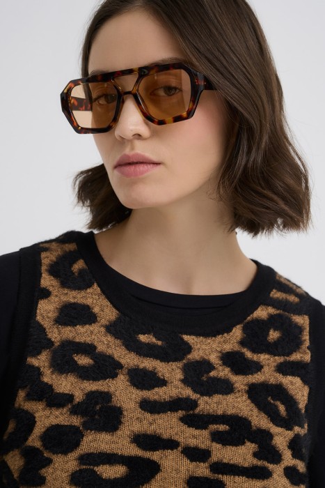 топ анималистичной расцветки из россии вид сбоку