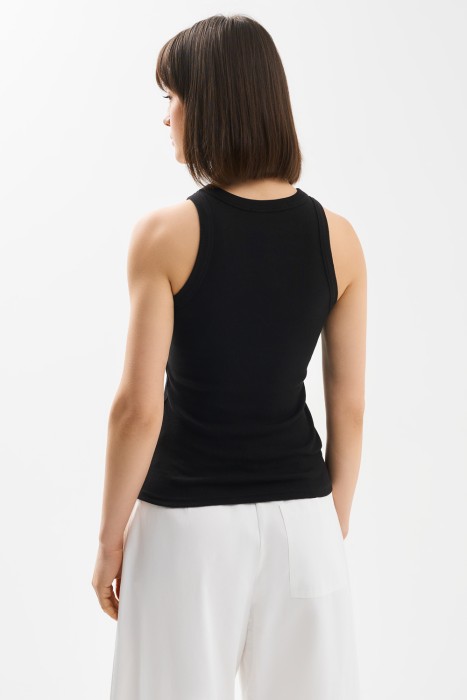 топ-майка по цене 560 руб вид справа