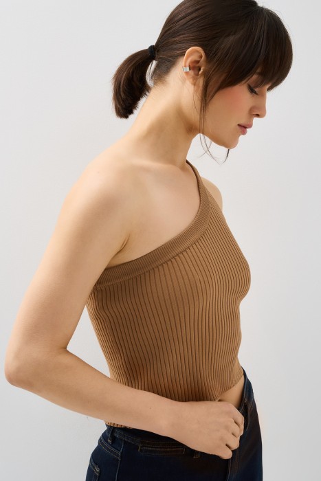 топ на одно плечо из россии вид сбоку