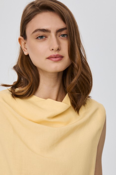 топ с драпировкой из россии вид сбоку