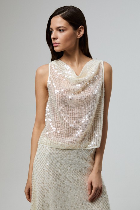 топ с пайетками по цене 3550 руб вид справа