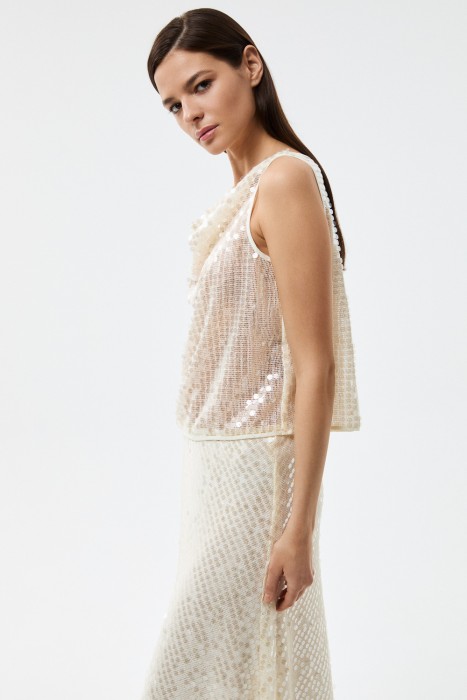 топ с пайетками из россии вид сбоку