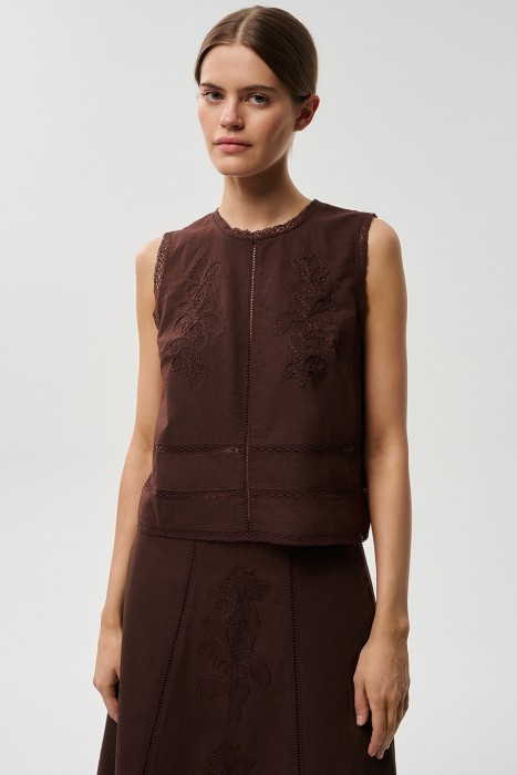 топ с вышивкой 813030003 фотография