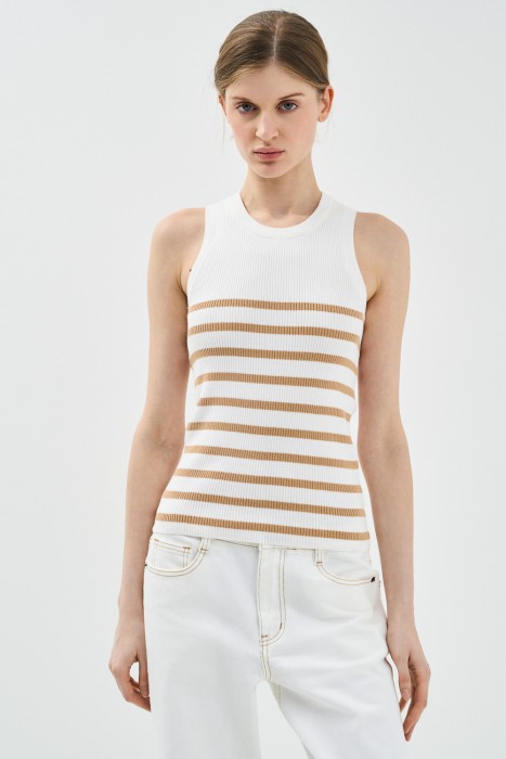 топ в полоску от бренда снежная королева вид слева