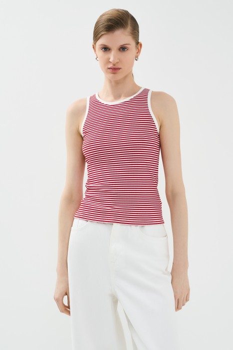 топ в полоску от бренда снежная королева вид слева