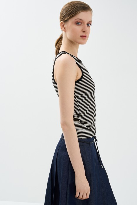 Товар с артикулом 763499003 вид сзади