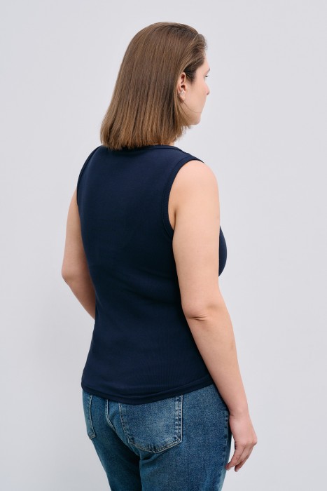 топ в рубчик от бренда снежная королева вид слева