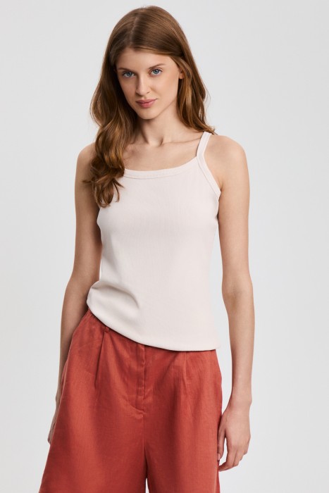 топ в рубчик от бренда снежная королева вид слева