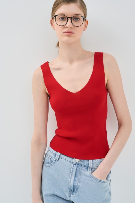 топ от бренда снежная королева вид слева