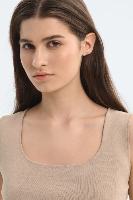 топ из россии вид сбоку