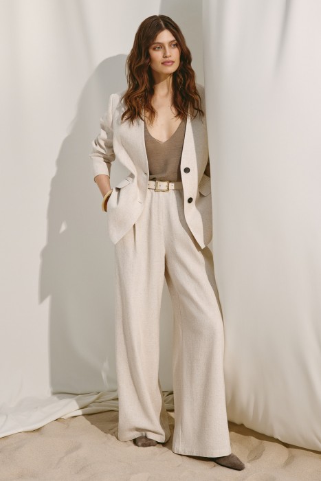 топ от бренда снежная королева вид слева