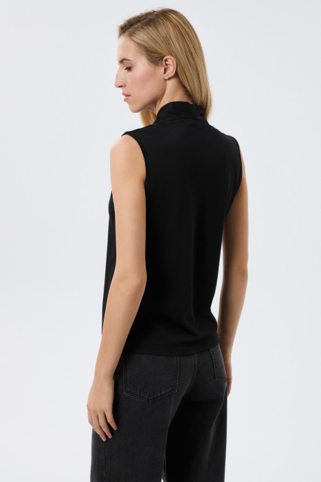 топ по цене 1560 руб вид справа