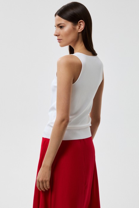 топ по цене 1900 руб вид справа