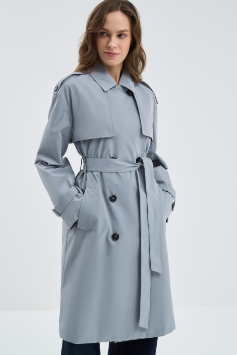 тренчкот с поясом от бренда снежная королева вид слева