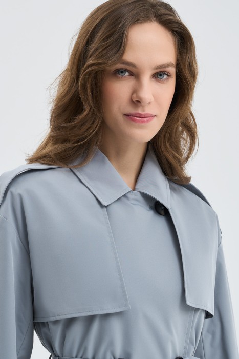 тренчкот с поясом из россии вид сбоку