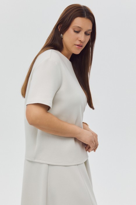 трикотажная блузка по цене 3680 руб вид справа