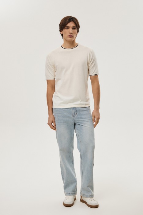 трикотажная футболка от бренда снежная королева вид слева