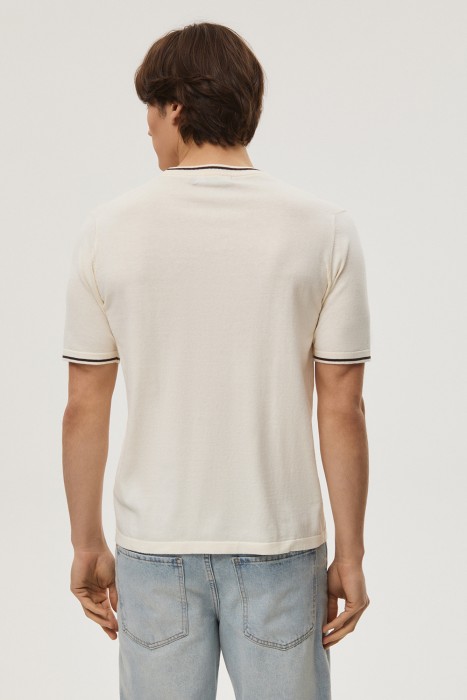 трикотажная футболка по цене 1670 руб вид справа