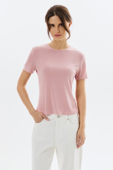 трикотажная футболка от бренда снежная королева вид слева