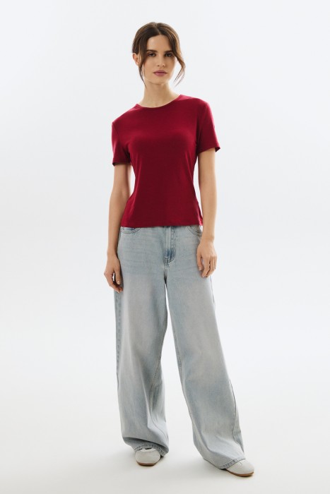 трикотажная футболка от бренда снежная королева вид слева