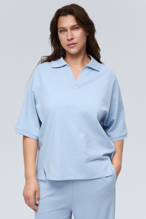 трикотажная футболка от бренда снежная королева вид слева