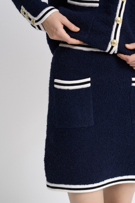 трикотажная мини-юбка из россии вид сбоку