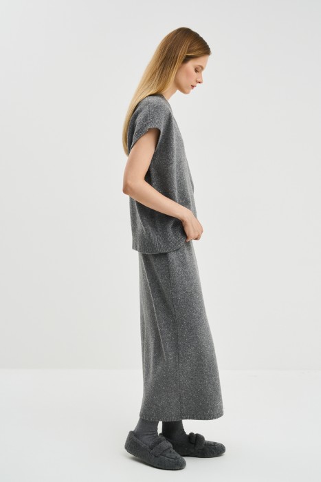 трикотажная юбка по цене 2110 руб вид справа