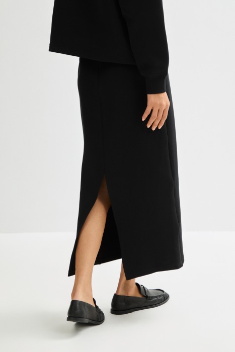 трикотажная юбка по цене 2330 руб вид справа