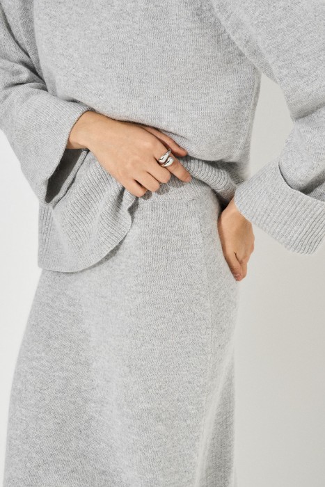 трикотажная юбка по цене 2410 руб вид справа