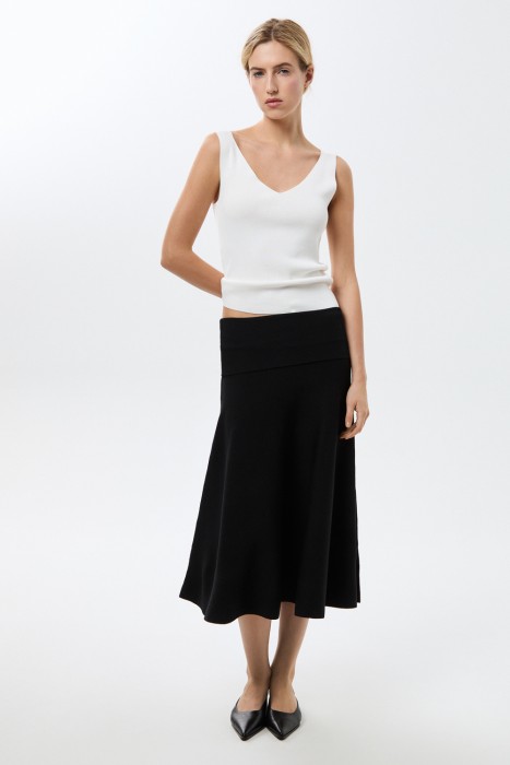 трикотажная юбка от бренда снежная королева вид слева