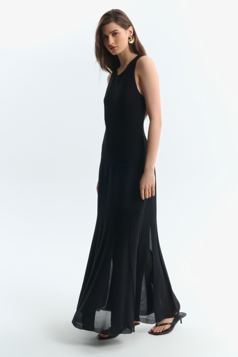 трикотажное макси-платье из россии вид сбоку