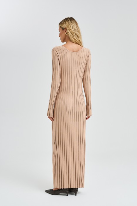 трикотажное платье-лапша по цене 2140 руб вид справа