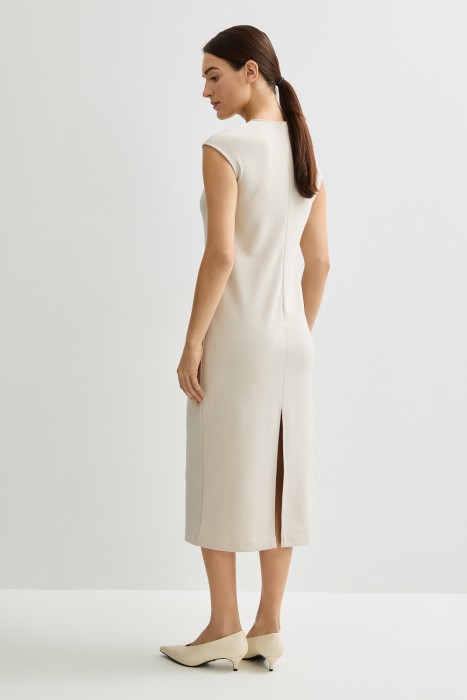 трикотажное платье миди по цене 3080 руб вид справа