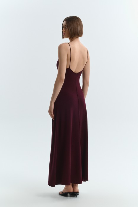 трикотажное платье по цене 2140 руб вид справа