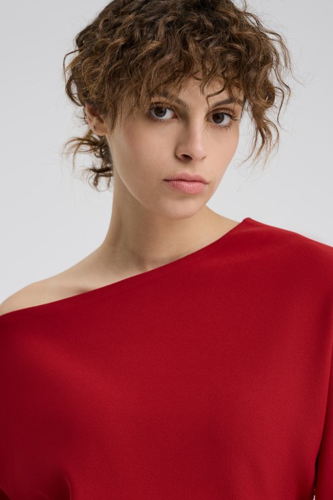 трикотажное платье из россии вид сбоку