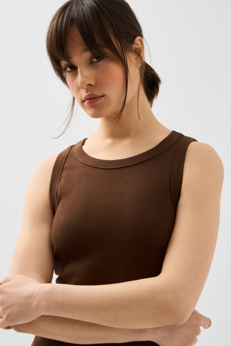 трикотажное платье от бренда снежная королева вид слева