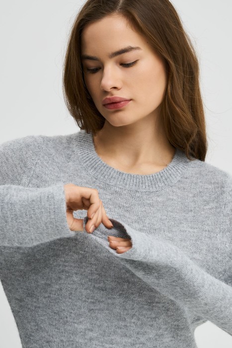 трикотажное платье от бренда снежная королева вид слева