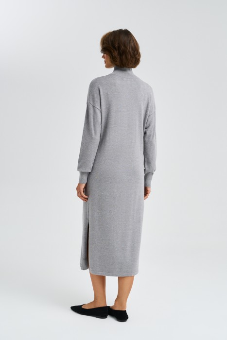 трикотажное платье по цене 1620 руб вид справа