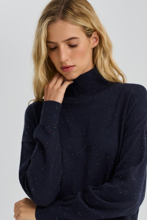 трикотажное платье из россии вид сбоку