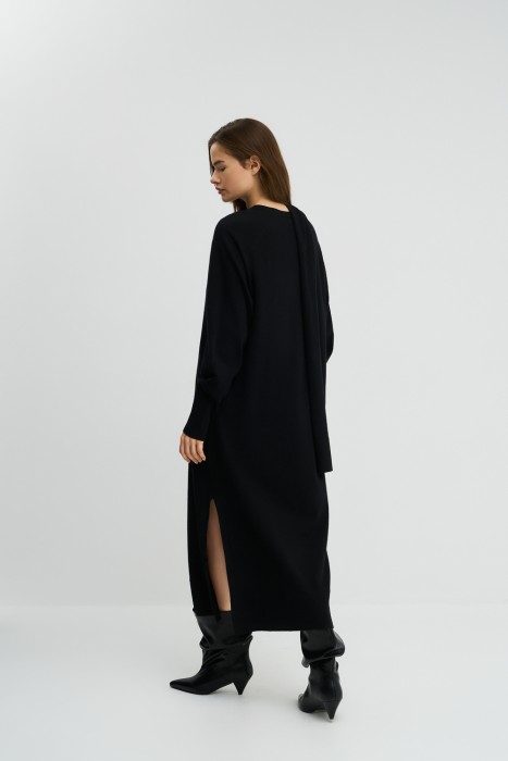 трикотажное платье по цене 2410 руб вид справа