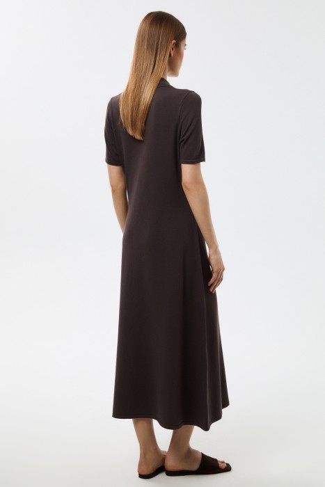 трикотажное платье по цене 4320 руб вид справа