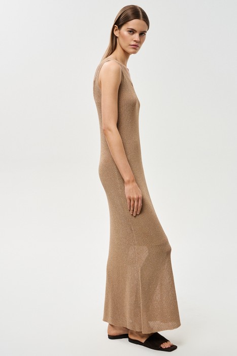 трикотажное платье от бренда снежная королева вид слева